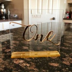 Clear Acrylic Wedding Table Numbers Calligraphy Freestanding Luxury Centerpieces
