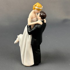 Weddingstar Romance Bridal Couple 9013 Cake Topper White Couple 5.75″ Tall