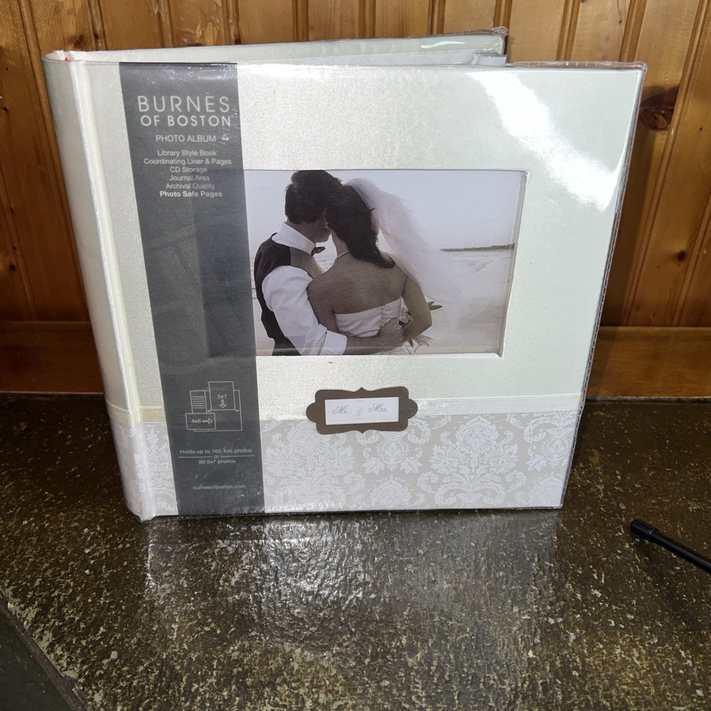 BURNES OF BOSTON PHOTO ALBUMS -HOLDS 140 4X6 OR 80 5X7 PHOTOS – NWT