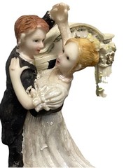 Wedding Bride And Groom With Mirror, Cake Vintage, Red Hair,