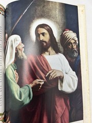 Portrait of Christ for Newlyweds Religious Wedding Guest Book Beige Gold