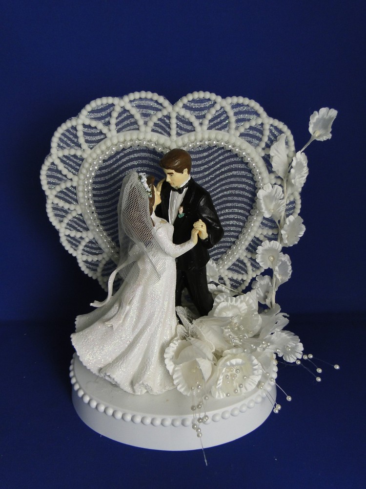 New Elegant Wedding First Dancing Couple Caketop, Lace Heart, #407A