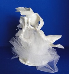 New Elegant Handmade Wedding/Anniversary Kissing Love Birds Cake topper #294