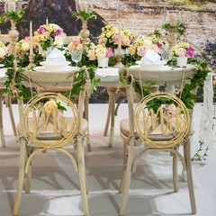 Yousoontic 2 Pcs Golden Wood Mr and Mrs Chair Signs Glitter Bride and Groom T…
