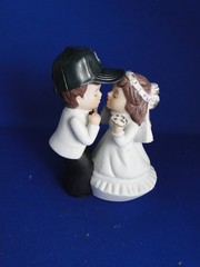 New Green Bay Packers Kissing Bride & Groom Wedding Cake Top figurine with cap