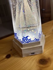 Acrylic LED & Water Spinning Lighthouse BO, Light up, 3AA Battery not Included.
