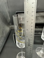 ‘Mr and Mrs’ Champagne Toasting Flutes for Bride and Groom, Wedding Wine Glasses