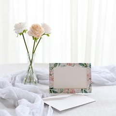 25 GOLD WHITE 7″ Paper Photo PICTURE FRAMES Cards Envelopes Favors Party Decor