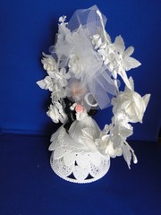 New Vintage Wilton «Tenderness » Wedding CakeTop, Kissing bride & groom, 110-112