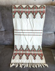 Ukrainian Wedding Towel RUSHNYK Hand Embroidered Table Runner 38.5”x15.5” Vtg