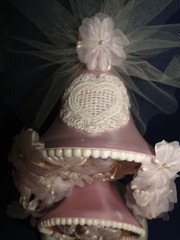 New Vintage Wilton «Chapel Bells » Wedding Cake Top, Lilac satin bell, 103-2411