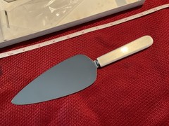 Vtg Capco Sheffield England Cake Pie Cutter Brides Server Pearlized Handle Boxed