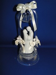 New Vintage Wilton «Rhapsody» Wedding Cake Top, white porcelain, white 117-301