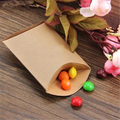 100Pcs Kraft Paper Pillow Wedding Favor Boxes for Candy Packing Gift Boxes Khaki