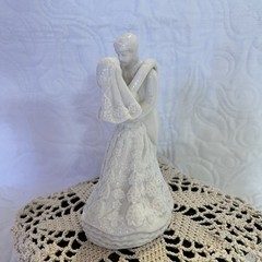 White Porcelain Bride & Groom Wedding Cake Topper Figurine 5.5″ Dancing Romantic