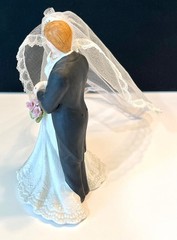 Lefton Porcelain Wedding Cake Topper & Figurine Groom & Bride w Lace Veil 1990