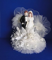New Vintage Elegant Seashell Array Porcelain Bride & Groom Wedding caketop #390