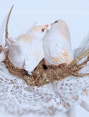 Vtg MCM Wedding Cake Topper Decor Birds Love Heart Glitter Pearl Beads Feather