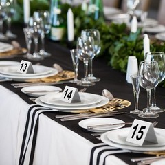Tuanse Table Numbers 1-25 Acrylic Double 2.5 x 2.17 x 2 inches, White, Black