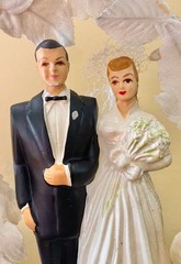 VTG 1950’s Chalkware Wedding Handpainted Cake Topper Arch Veil Red Hair Bride