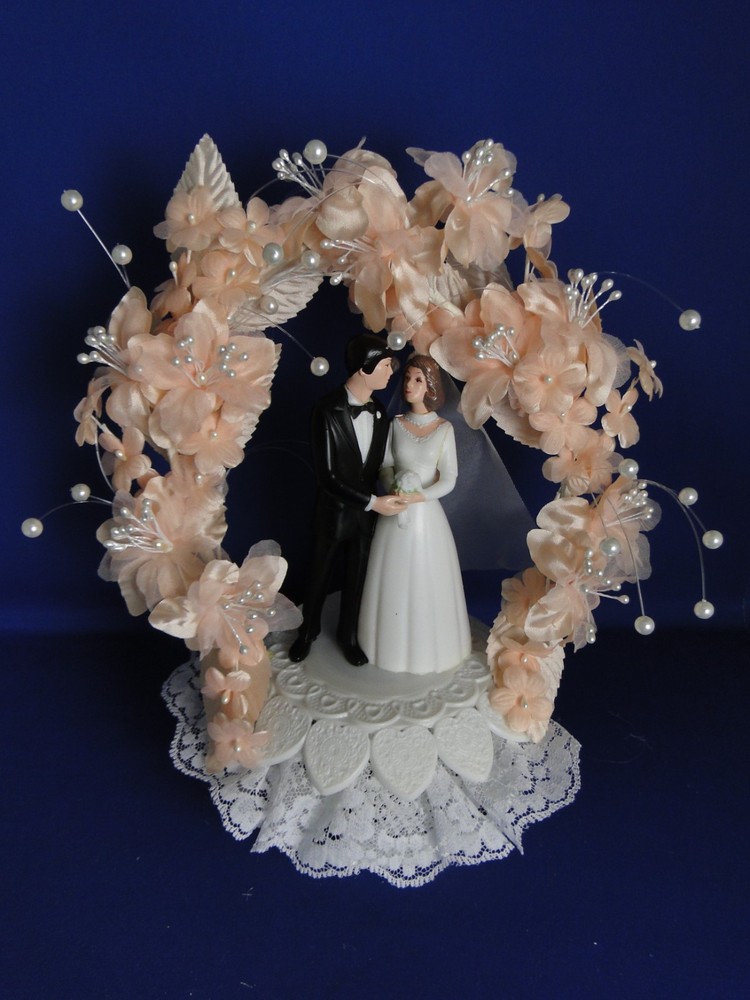 New Vintage Wilton MOONLIT SNOW Peach Wedding Cake Top, Black Suit # 114-205