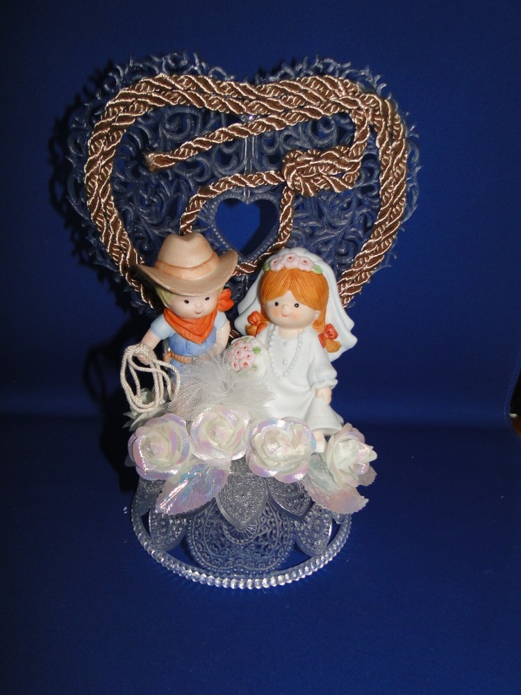 New Western Bride & Groom & Cowboy Hat, Rope Decored Heart Wedding Caketop, #132