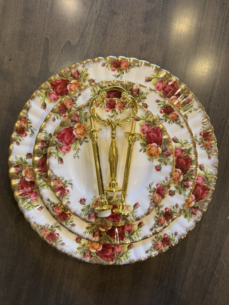 Royal Albert England Old Country Rose 3- Tier Cake Dessert Stand
