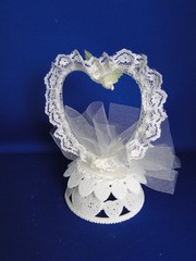New Vintage Wilton Petite «Dainty Charm» white Wedding Cake Top, 106-931