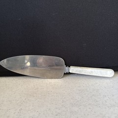 Vintage Treasure Masters Stainless Steel Serrated Cake Knife Sheffield England