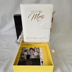 DELUXY The Ultimate Wedding Planner Book & Organizer For The Bride Gift Bridal