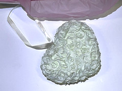Mary Kay Limited Edition Fragrance Heart Shaped White Flowers Brand New