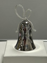 Vera Wang Love Knots Kissing Bell