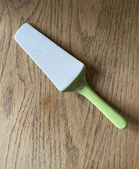 Vintage Casati Cake Pie Knife Wedding Cake Server Green w/Gold Porcelain GERMANY