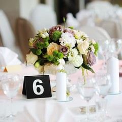 Tuanse Table Numbers 1-25 Acrylic Double 2.5 x 2.17 x 2 inches, Black, White