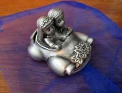 Bridal Table Bride/Groom Pewter Car Place Card Holder Just Married License Plate