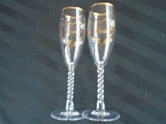 C-1292 2 Bride & Groom Champagne Flutes with Hearts Gold Trim & Pewter Flowers