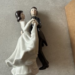 Vintage Porcelain Bride and Groom Cake Topper Figurine Made In Korea wedding