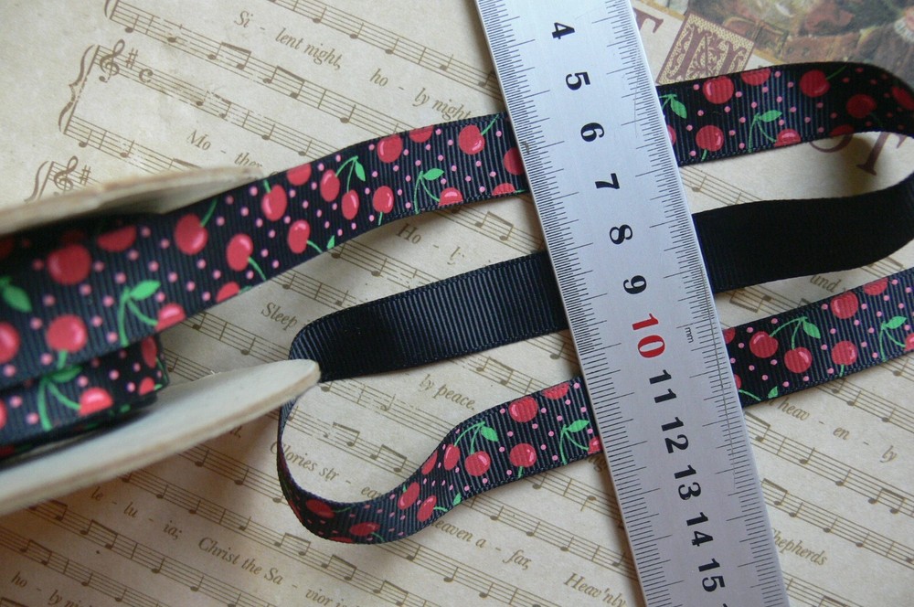 CHERRIES Double Red on BLACK with Red Spots – 16mm Wide 4.4 Metre Length LR6cntr