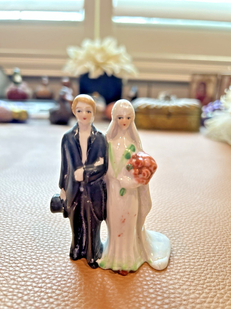 Antique Porcelain Wedding Cake Top Bride and Groom Occupied Japan