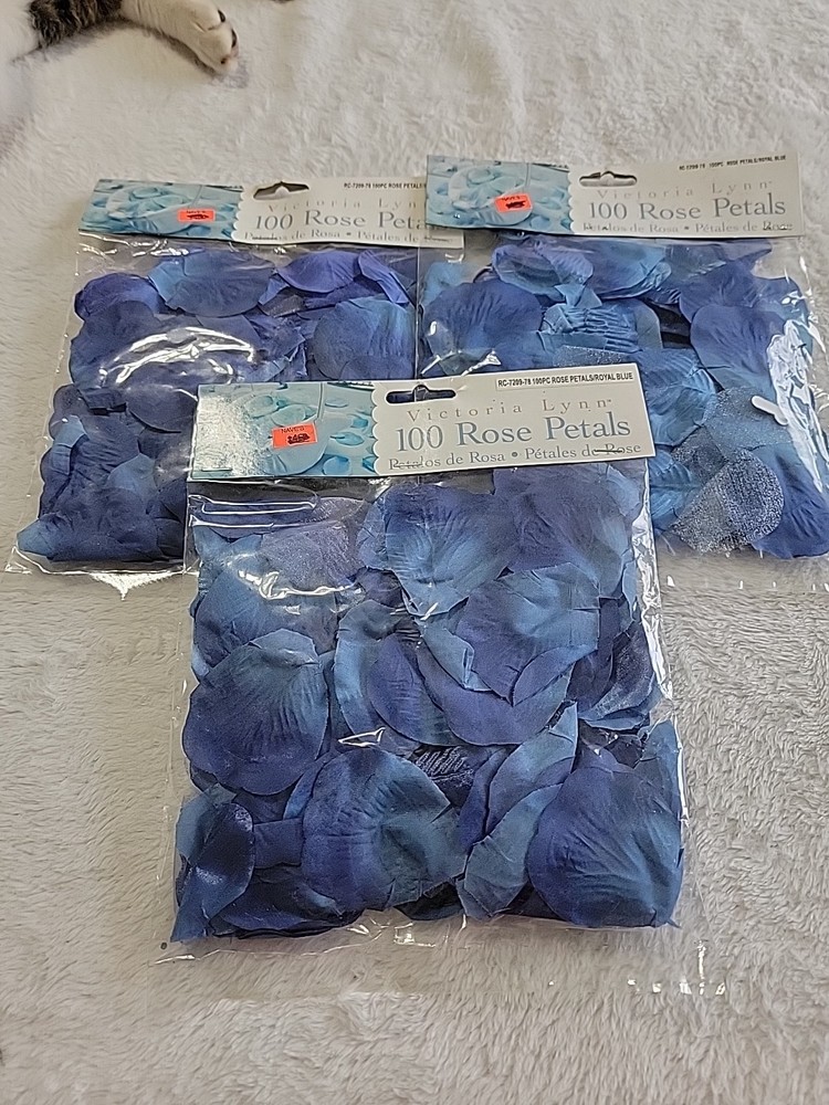 NOS Darice Victoria Lynn Rose Petals Royal Blue 100 Per Pkg Qty 3pkgs/300