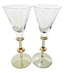 2 Pier 1 P1c71 Wine Glasses Gold Wafer Accent Stems Iredescent Amber Foot 9″ T
