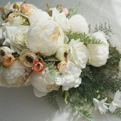 High-end Simulation Bride Holding Flowers Wedding Photo Waterfall Bouquet