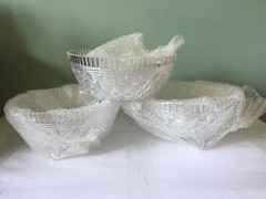 3 Count Of Premium 2 Quart Footed Diamond Cut Plastic Serving Bowl~