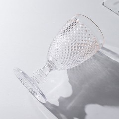 6 pack 8 oz Clear Glass Wine Goblets with Gold Rim and Embossed Diamond Pattern