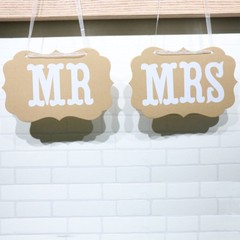 2x Mr Mrs Bride Groom Photo Booth Props Chair Signs Garland Banner Wedding Decor