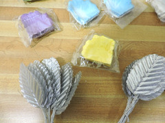 Various Colors cloth Flower Petals and Leaves Lot New