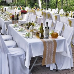 Chumia 12 Pcs 12 x 108 Inch Wedding Burlap Table Runners with White Lace Rust…