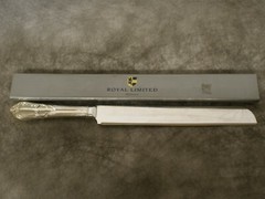 ROYAL LIMITED SILVERPLATE CAKE KNIFE IN BOX