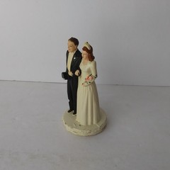 Vintage 1947 Wedding Cake Topper Coast Novelty Mfg Co. Hand Painted Bride &Groom