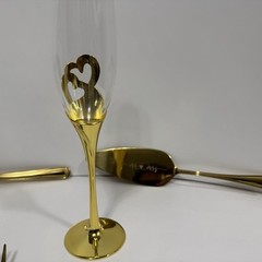 Parihy Gold Wedding Cake And Server Set Wedding Champagne Flute, MISSING A GLASS